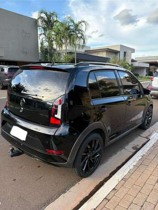 VOLKSWAGEN-UP-2021
