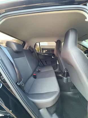 VOLKSWAGEN-UP-2021