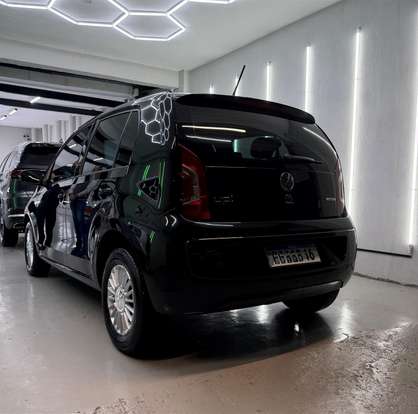 VOLKSWAGEN-UP-2017