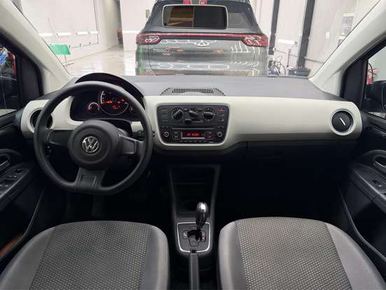 VOLKSWAGEN-UP-2017