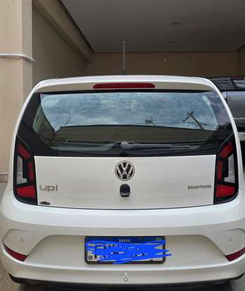 VOLKSWAGEN-UP-2017