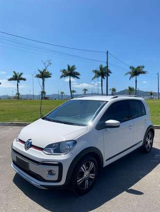 VOLKSWAGEN-UP-2017