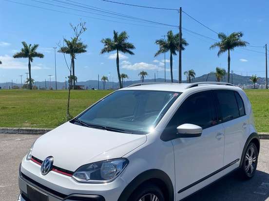 VOLKSWAGEN-UP-1.0 TSI HIGH UP 12V FLEX 4P MANUAL VOLKSWAGEN-UP-2017