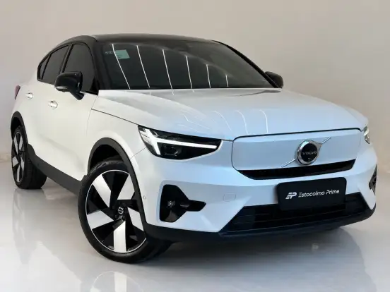 VOLVO-C40-2022