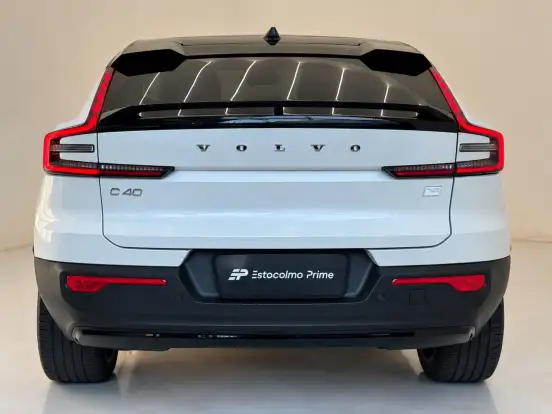 VOLVO-C40-2022