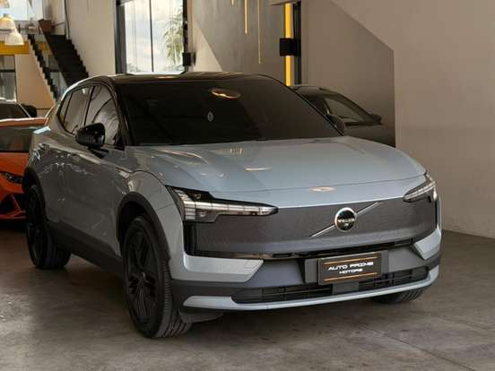 VOLVO-EX30-69 KW ELÉTRICO CROSS COUNTRY VOLVO-EX30-2025