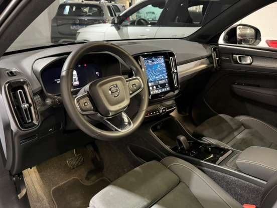 VOLVO-EX40-P8 RECHARGE TWIN ELECTRIC ULTRA AWD VOLVO-EX40-2025