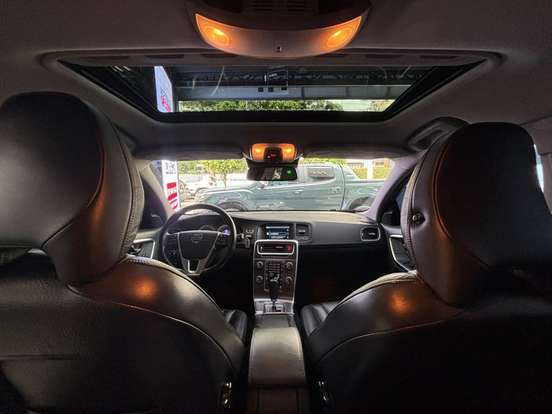 VOLVO-S60-2010