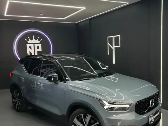 VOLVO-XC40-1.5 T5 RECHARGE R-DESIGN GEARTRONIC VOLVO-XC40-2021