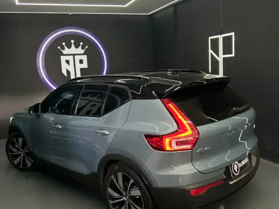 VOLVO-XC40-1.5 T5 RECHARGE R-DESIGN GEARTRONIC VOLVO-XC40-2021