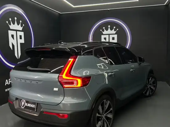 VOLVO-XC40-1.5 T5 RECHARGE R-DESIGN GEARTRONIC VOLVO-XC40-2021