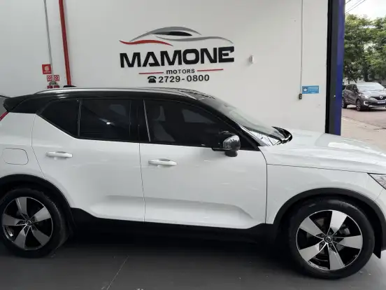 VOLVO-XC40-2.0 T5 GASOLINA MOMENTUM AWD GEARTRONIC VOLVO-XC40-2018
