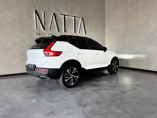 VOLVO-XC40-2.0 T5 GASOLINA R-DESIGN AWD GEARTRONIC VOLVO-XC40-2019
