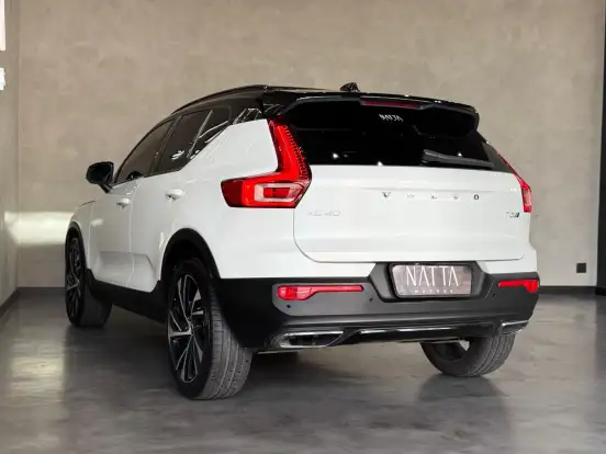 VOLVO-XC40-2.0 T5 GASOLINA R-DESIGN AWD GEARTRONIC VOLVO-XC40-2019