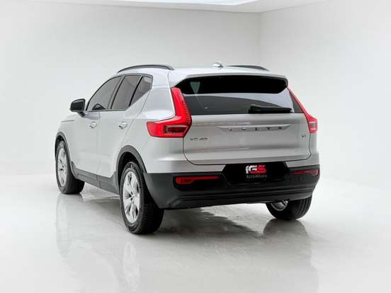 VOLVO-XC40-2.0 T4 GASOLINA GEARTRONIC VOLVO-XC40-2018