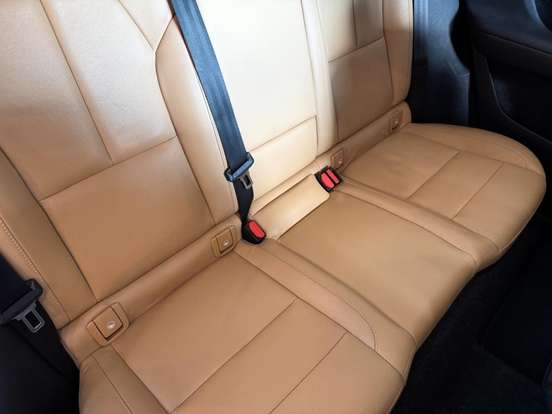 VOLVO-XC40-2019