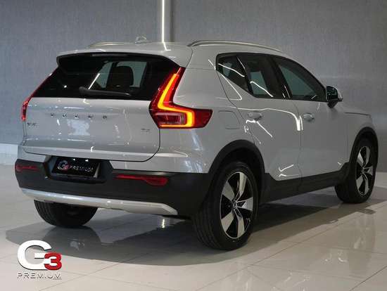 VOLVO-XC40-2.0 T4 GASOLINA MOMENTUM GEARTRONIC VOLVO-XC40-2019