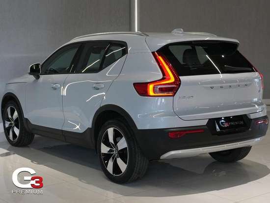 VOLVO-XC40-2.0 T4 GASOLINA MOMENTUM GEARTRONIC VOLVO-XC40-2019