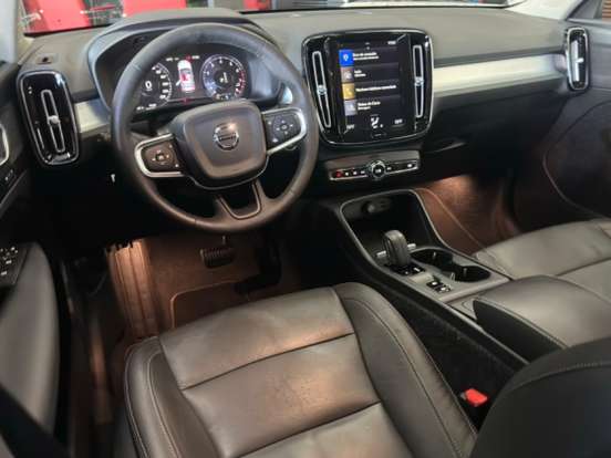 VOLVO-XC40-2.0 T4 GASOLINA MOMENTUM GEARTRONIC VOLVO-XC40-2020