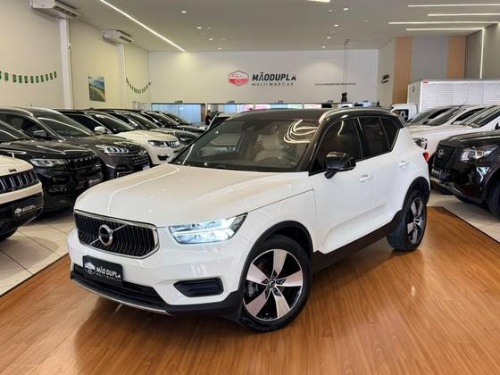 VOLVO XC40 2.0 T5 GASOLINA MOMENTUM AWD GEARTRONIC
