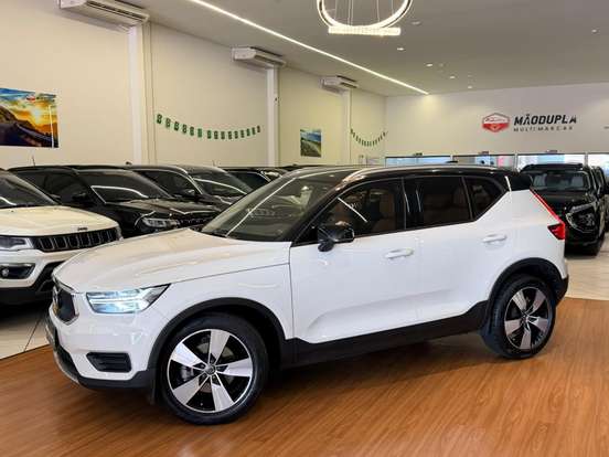 VOLVO-XC40-2.0 T5 GASOLINA MOMENTUM AWD GEARTRONIC VOLVO-XC40-2018
