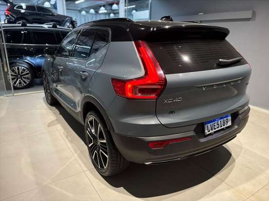 VOLVO-XC40-2.0 T5 GASOLINA R-DESIGN AWD GEARTRONIC VOLVO-XC40-2019