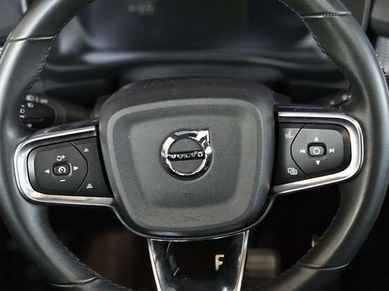 VOLVO-XC40-P6 RECHARGE ELECTRIC PLUS AWD VOLVO-XC40-2021