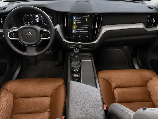 VOLVO-XC60-2.0 D5 DIESEL MOMENTUM AWD GEARTRONIC VOLVO-XC60-2019