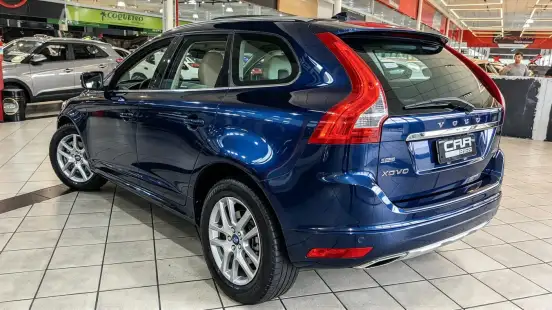 VOLVO-XC60-2016