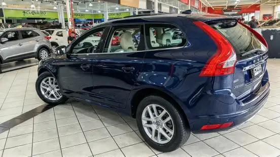 VOLVO-XC60-2016