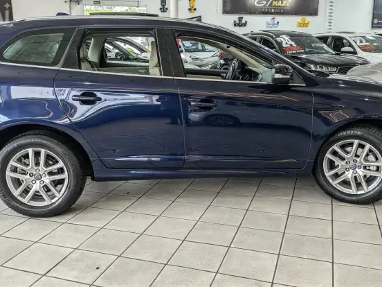 VOLVO-XC60-2.0 T5 MOMENTUM GASOLINA 4P AUTOMÁTICO VOLVO-XC60-2016