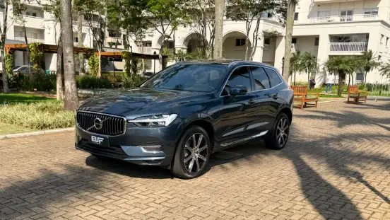 VOLVO-XC60-2021