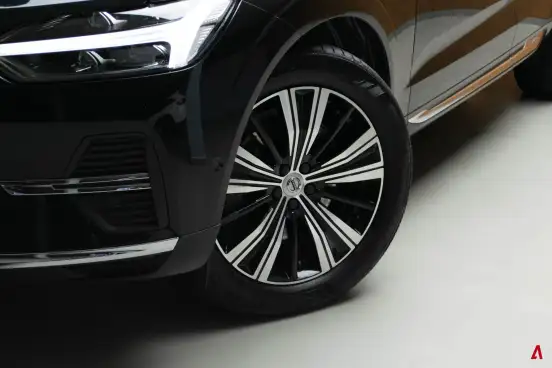 VOLVO-XC60-2022