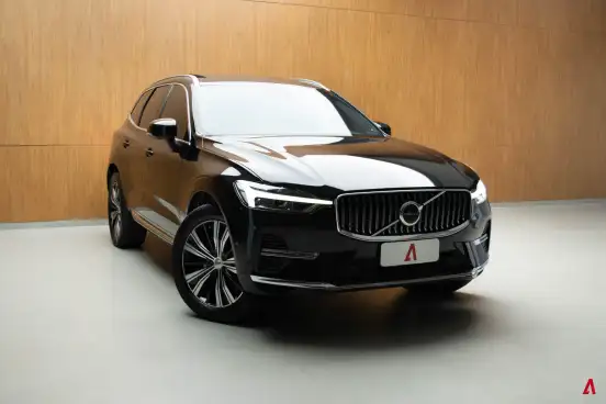 VOLVO-XC60-2022