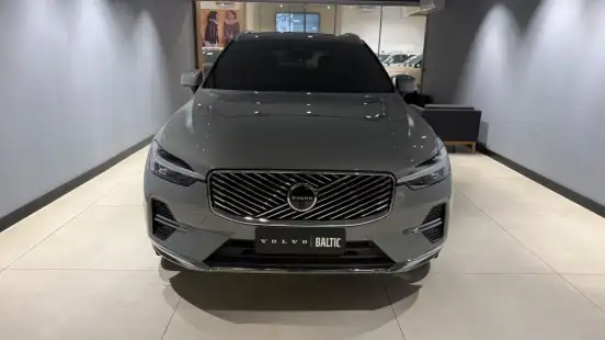 VOLVO-XC60-2025
