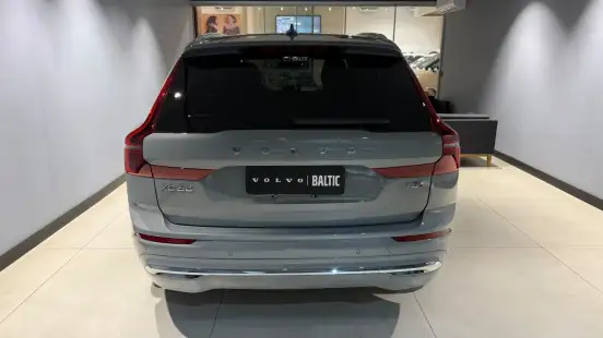 VOLVO-XC60-2025