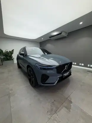 VOLVO-XC60-2023