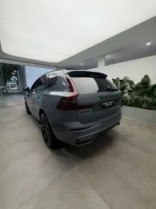 VOLVO-XC60-2023