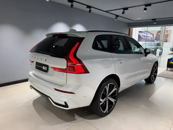 VOLVO-XC60-2.0 T8 RECHARGE ULTIMATE DARK AWD GEARTRONIC VOLVO-XC60-2023