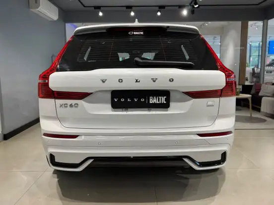 VOLVO-XC60-2024