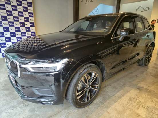 VOLVO-XC60-2.0 T5 GASOLINA MOMENTUM AWD GEARTRONIC VOLVO-XC60-2020