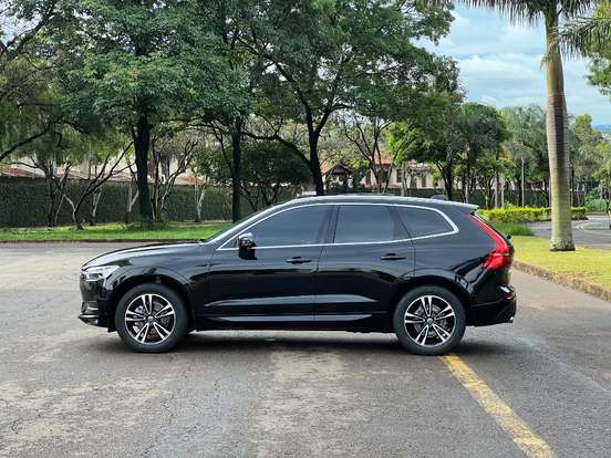 VOLVO-XC60-2019