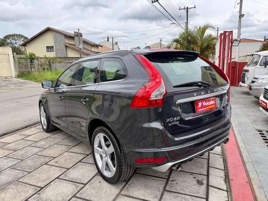 VOLVO-XC60-2014