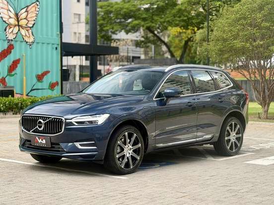 VOLVO-XC60-2020