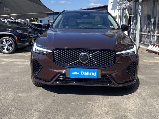 VOLVO-XC60-2025