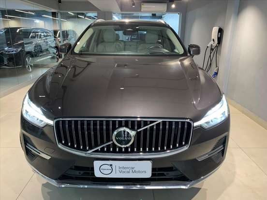 VOLVO-XC60-2021
