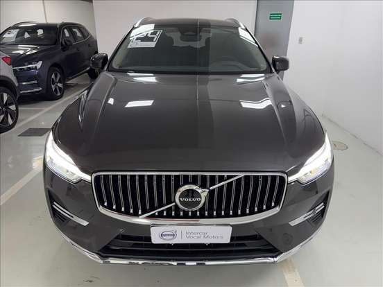 VOLVO-XC60-2023