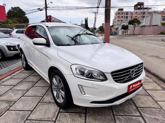 VOLVO-XC60-2.4 D5 KINETIC DIESEL AWD 4P AUTOMÁTICO VOLVO-XC60-2016