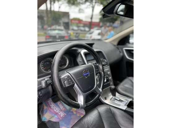VOLVO-XC60-2009