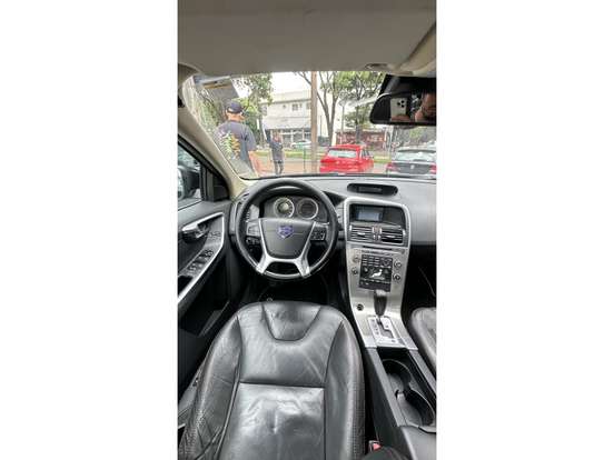 VOLVO-XC60-3.0 COMFORT AWD TURBO GASOLINA 4P AUTOMÁTICO VOLVO-XC60-2009